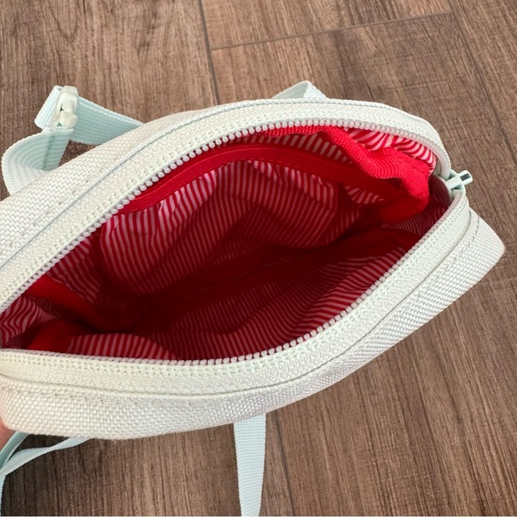 Herschel Crossbody Bag - Picture 3 of 6